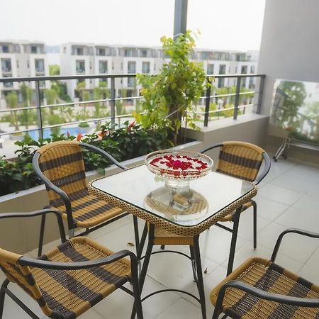Ruby Hotel Ha Long Esterno foto