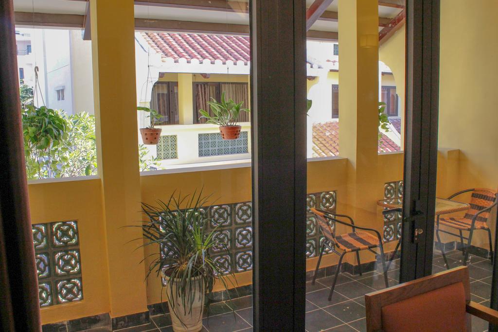 Ruby Hotel Ha Long Esterno foto