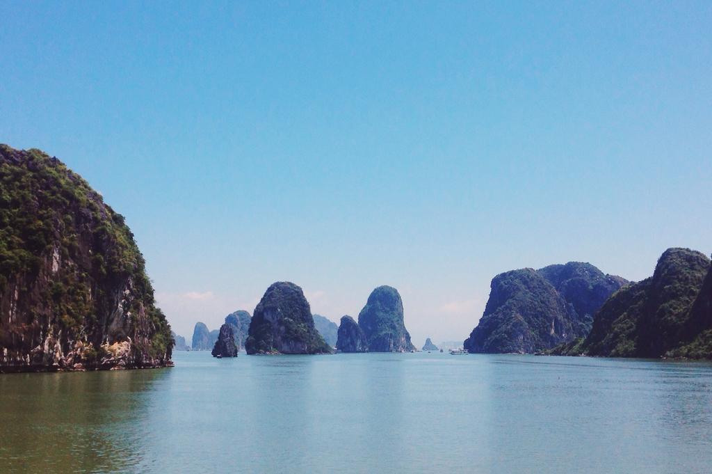 Ruby Hotel Ha Long Esterno foto